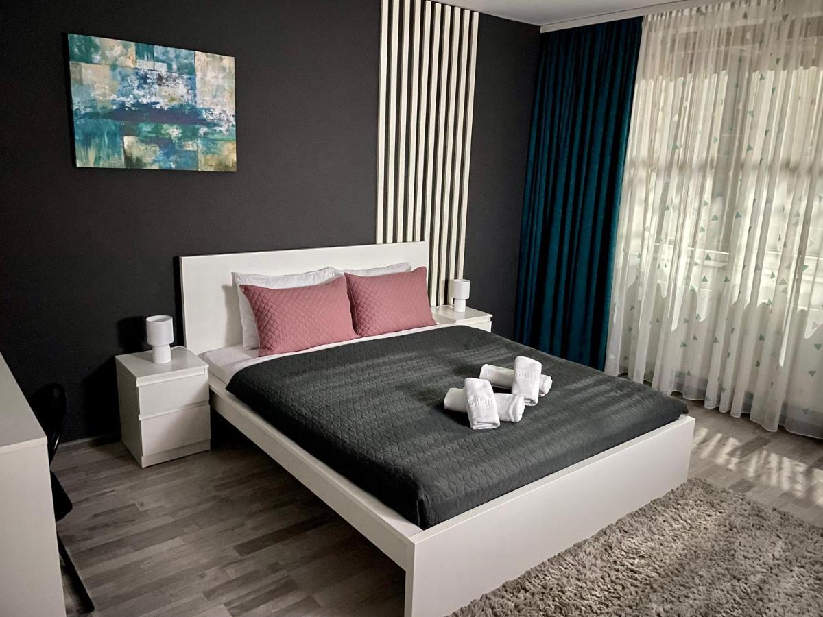 Royal Apartment Brasov Exterior photo